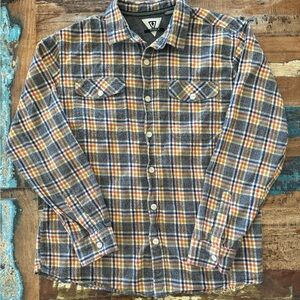 Vissla flannel size L